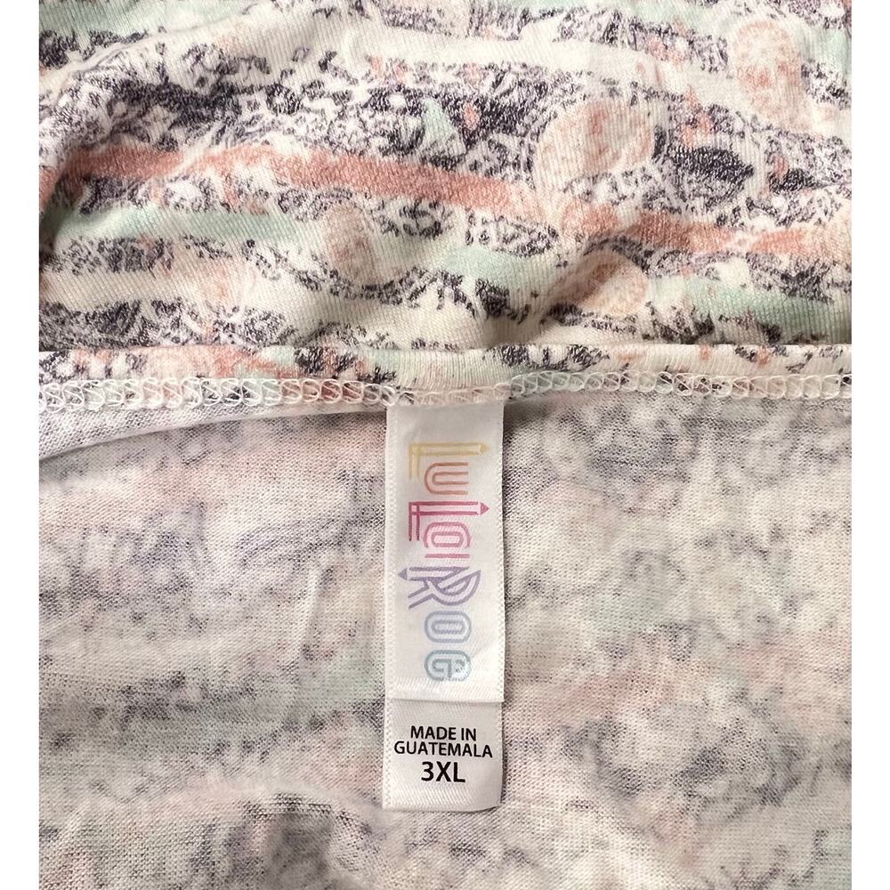 NWT Lularoe PERFECT T Women's Plus Size 3XL Paisley Print Short Sleeve NEW Gray - Picture 4 of 11